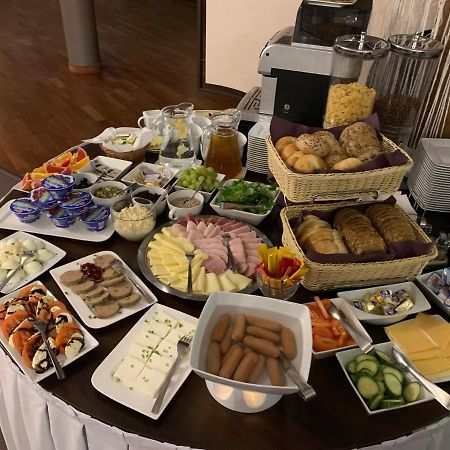 Hotel Restauracja Teczowa Luban Eksteriør bilde