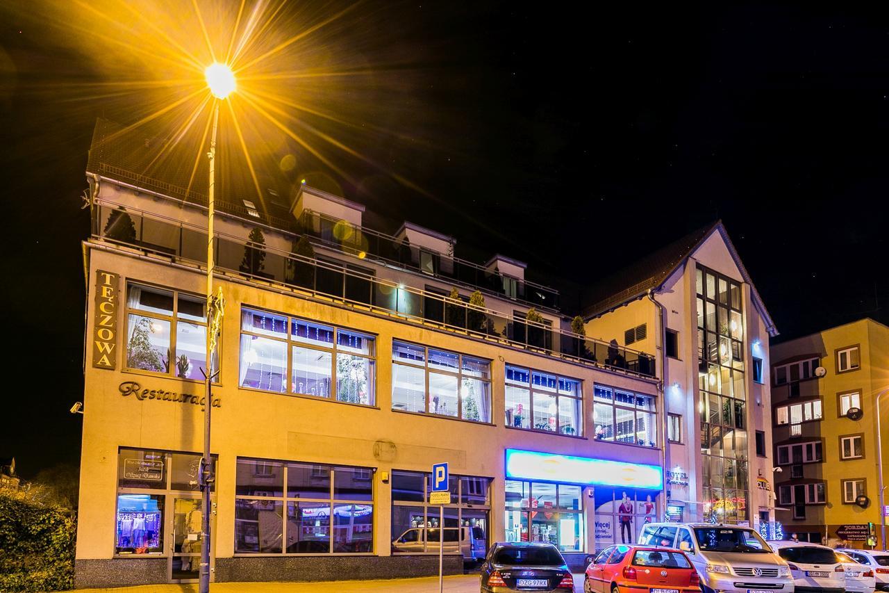 Hotel Restauracja Teczowa Luban Eksteriør bilde