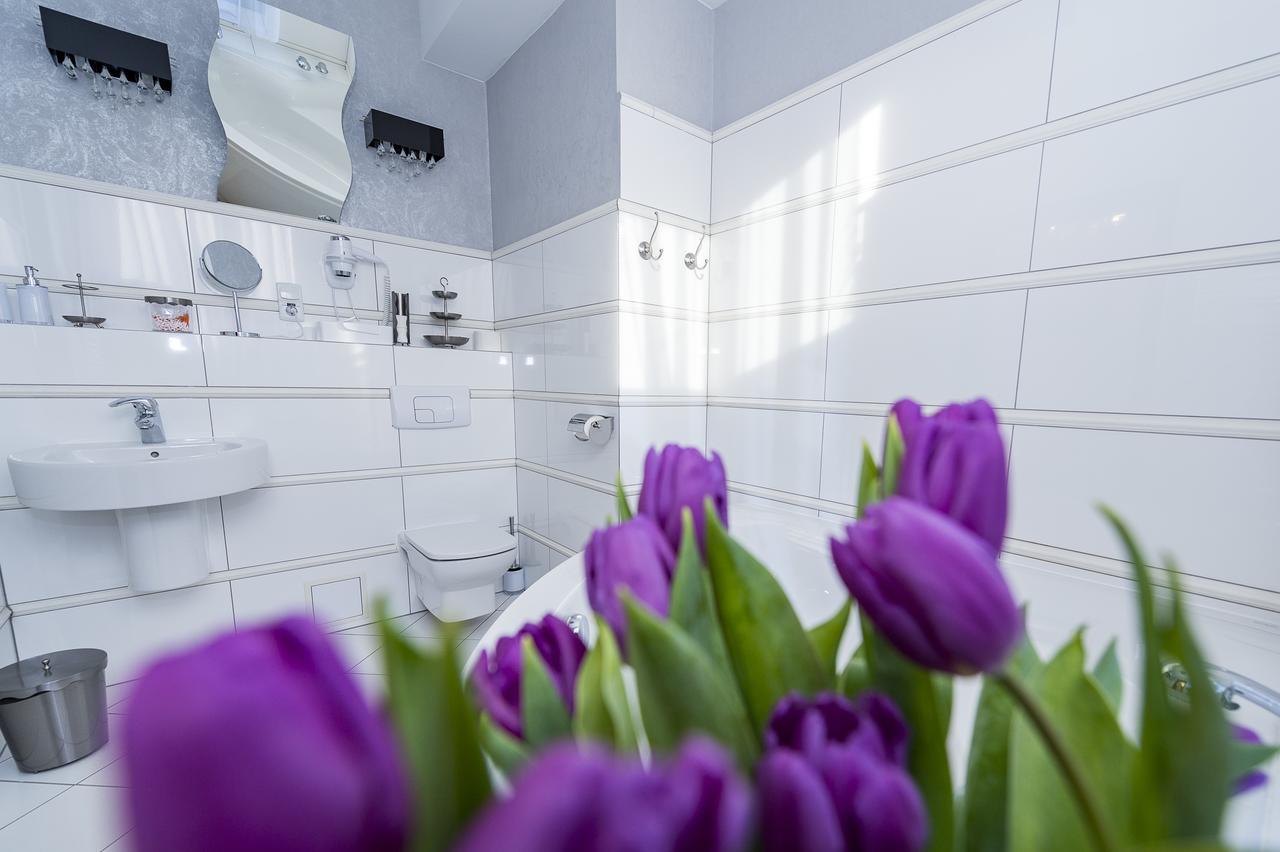 Hotel Restauracja Teczowa Luban Eksteriør bilde